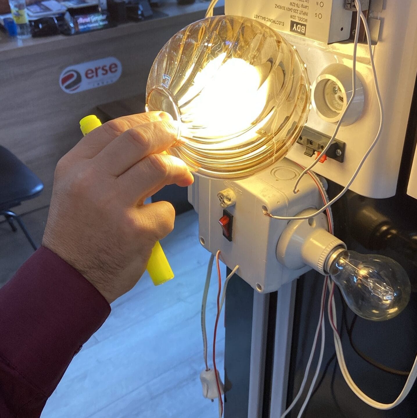 Adana En yakın elektrikçi- adana elektrik tesisatçısı-adana eve hizmet elektrikçi- adana elektrikçi usta- Acil elektrikçi